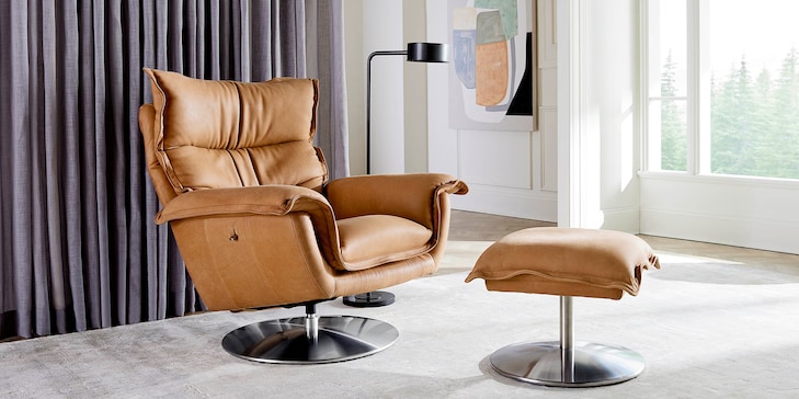 Swivel Arm Chair image number 1