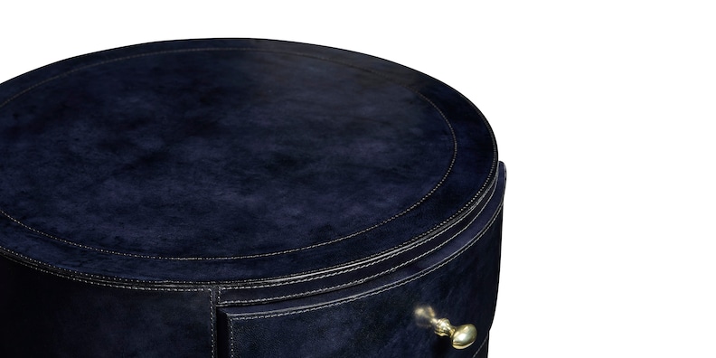Caspian Chairside Table image number 3