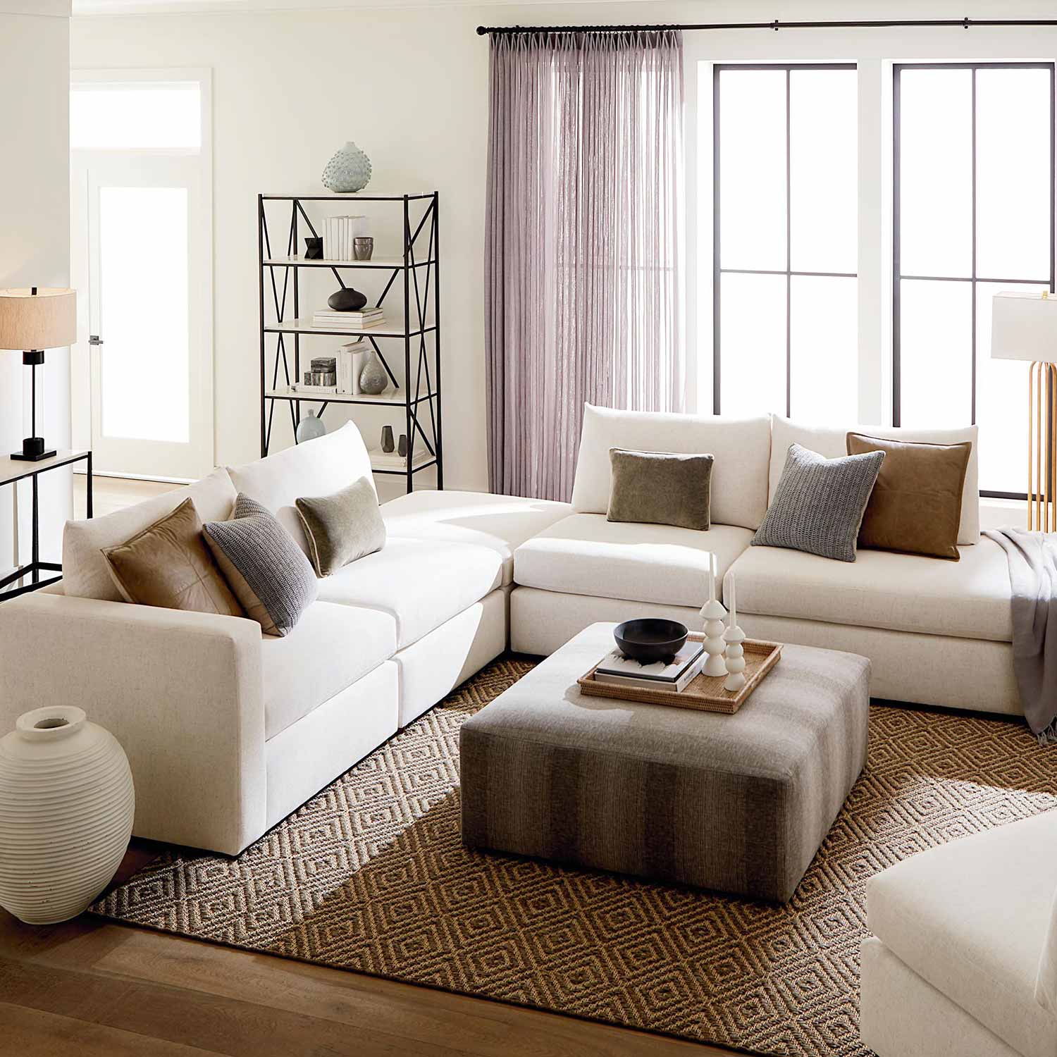 Bassett Beckham Sectional With Ottoman Bassett Beckham Sectional With Ottoman